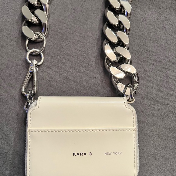 KARA Biker Wallet on chain - Picture 3 of 4